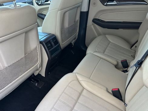 Used 2017 Mercedes-Benz GLS 450 4MATIC image 12