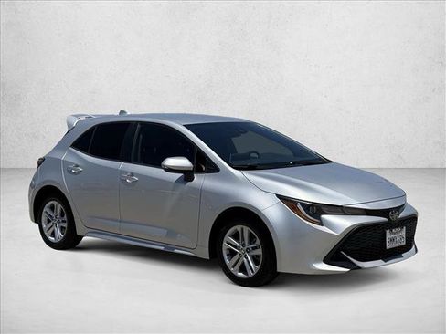 Used 2019 Toyota Corolla SE FWD image 3