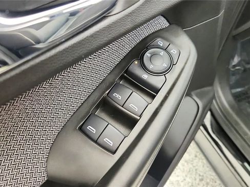 Used 2023 Chevrolet TrailBlazer LT FWD image 30