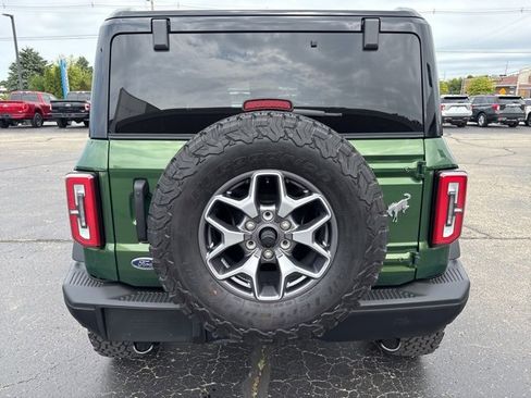 Used 2024 Ford Bronco Badlands image 6