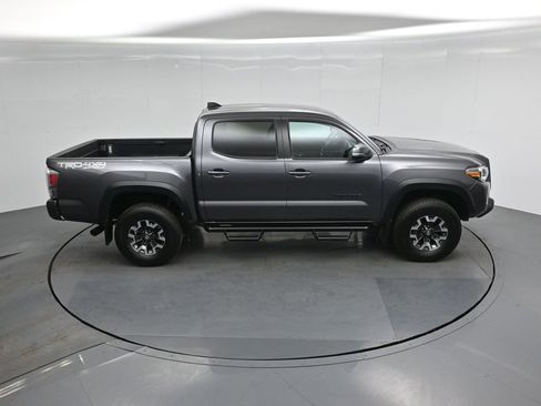 Used 2020 Toyota Tacoma TRD Off-Road w/ Technology Package image 37