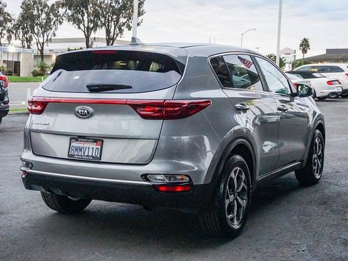 Used 2020 Kia Sportage LX image 7