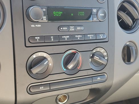 Used 2007 Ford F150 STX image 25