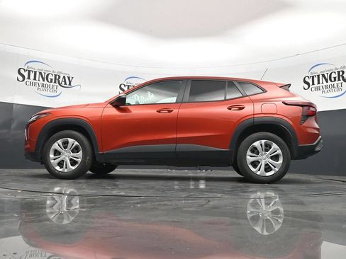Certified 2024 Chevrolet Trax LS w/ Driver Confidence Package FWD image 29