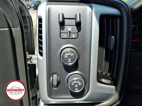 Used 2017 GMC Sierra 1500 SLT w/ SLT Premium Package AWD/4WD image 18