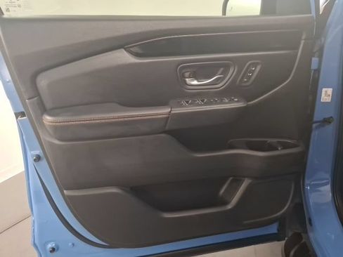 Certified 2024 Honda Pilot TrailSport image 17