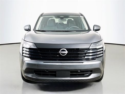 Used 2025 Nissan Kicks SV image 12