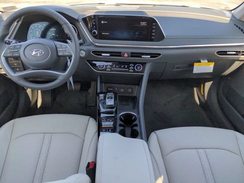 Used 2022 Hyundai Sonata Limited FWD image 13