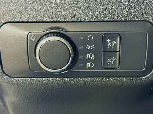 Used 2022 Ford Escape SE FWD image 10