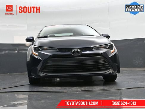 Used 2023 Toyota Corolla LE image 34