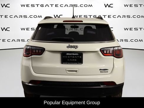 Used 2019 Jeep Compass Latitude w/ Popular Equipment Group FWD image 4