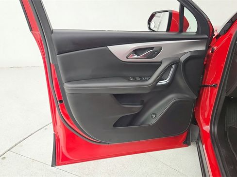 Certified 2023 Chevrolet Blazer LT w/ Convenience Package image 26