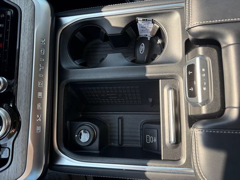 Used 2025 Ford Expedition Platinum AWD/4WD image 45