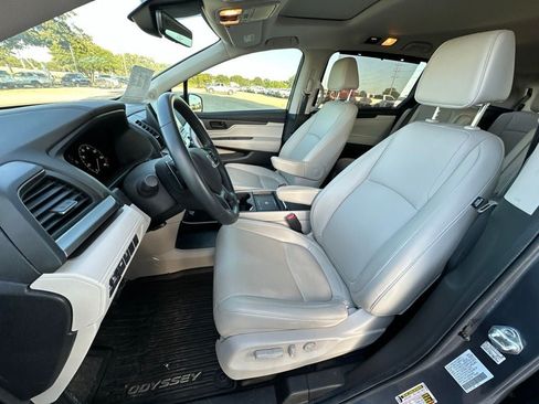 Used 2025 Honda Odyssey EX-L image 11