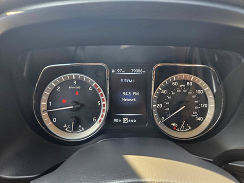 Used 2016 Nissan Titan SL RWD image 14
