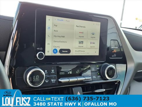 Used 2023 Toyota Highlander LE image 11