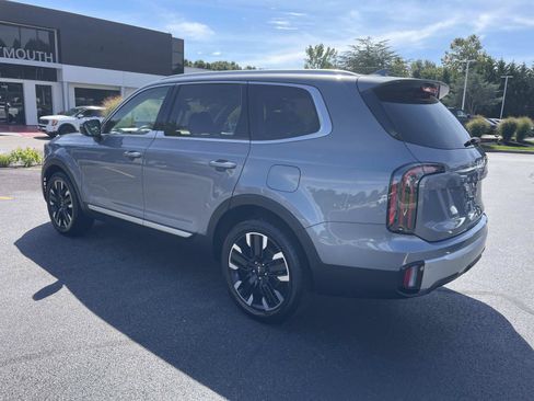 Used 2023 Kia Telluride SX AWD/4WD image 3