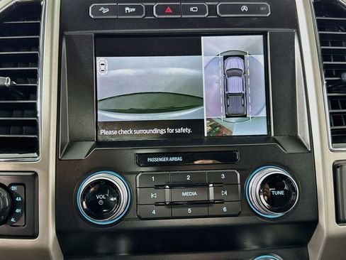 Used 2020 Ford F150 Lariat w/ Equipment Group 502A Luxury AWD/4WD image 34