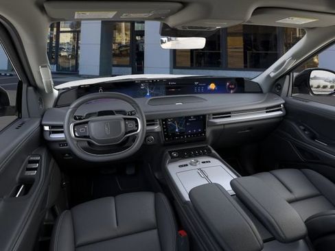 New 2026 Lincoln Navigator Reserve AWD/4WD image 10