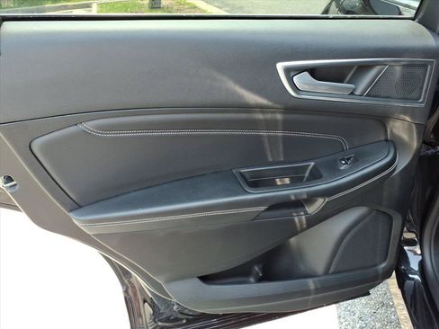 Used 2024 Ford Edge Titanium AWD/4WD image 21