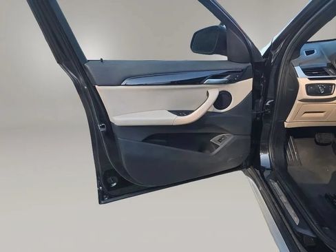 Used 2019 BMW X1 sDrive28i w/ Convenience Package FWD image 40