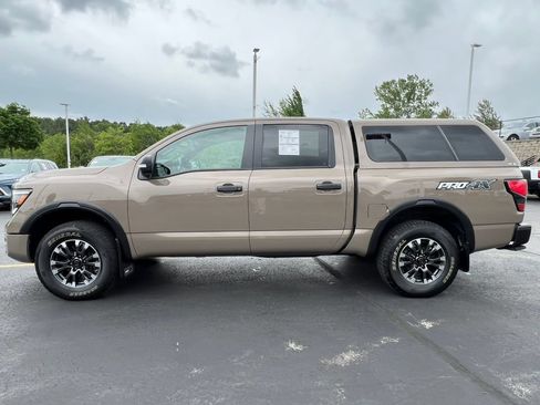 Used 2022 Nissan Titan PRO-4X w/ Pro-4x Convenience Package AWD/4WD image 47