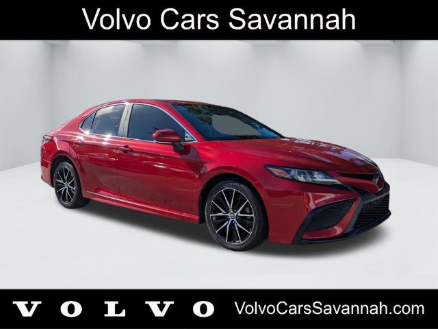 Used 2021 Toyota Camry SE w/ Convenience Package FWD image 1