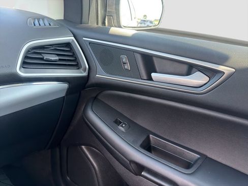 Used 2021 Ford Edge SEL w/ Convenience Package FWD image 17
