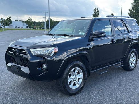 Used 2024 Toyota 4Runner SR5 Premium w/ Moonroof Package AWD/4WD image 14