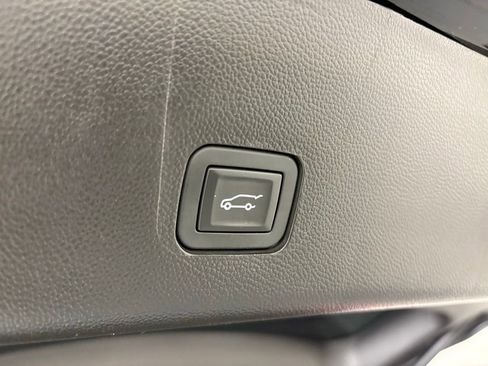 Used 2019 Chevrolet Traverse Premier w/ Redline Edition image 45