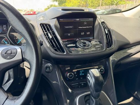Used 2013 Ford Escape Titanium w/ Parking Technology Pkg FWD image 34