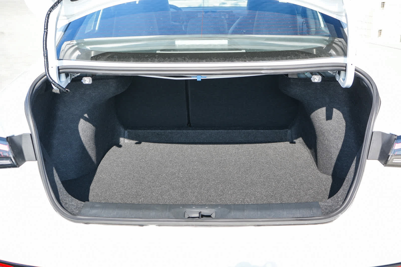 New 2027 Nissan Sentra SR w/ SR Premium Package FWD image 12