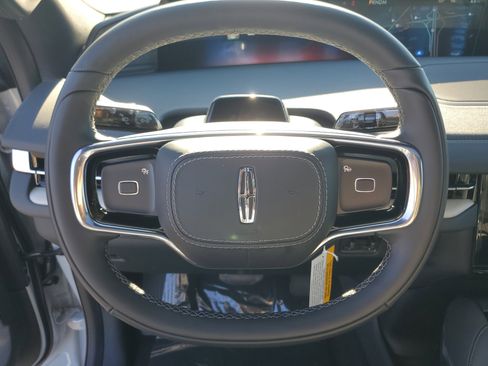 New 2025 Lincoln Navigator Reserve w/ Jet Appearance Package image 16