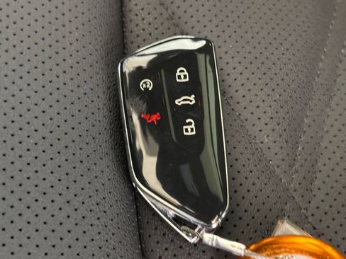 Used 2026 Volkswagen Atlas Cross Sport SE FWD image 23