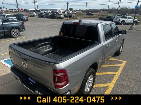 Used 2024 RAM 1500 Laramie AWD/4WD image 9