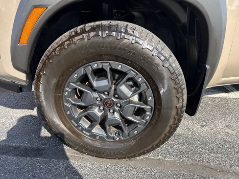 Certified 2024 Nissan Frontier PRO-4X w/ Pro Premium Package AWD/4WD image 3