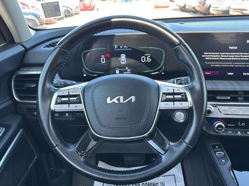 Used 2023 Kia Telluride EX FWD image 8