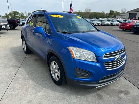 Used 2015 Chevrolet Trax LT w/ LT Plus Package FWD image 3