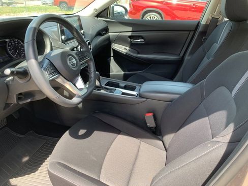Used 2022 Nissan Sentra SV w/ Electronics Package FWD image 11