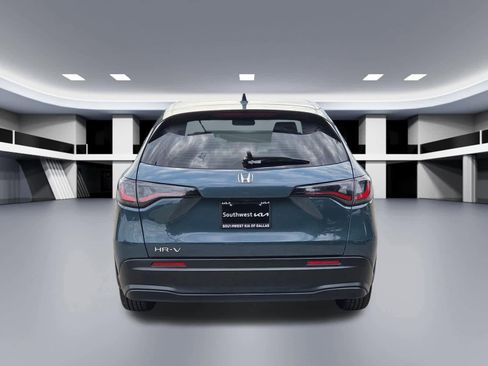 Used 2024 Honda HR-V LX image 5