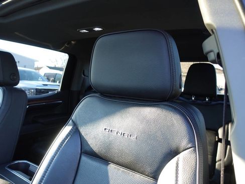 Used 2023 GMC Sierra 1500 Denali w/ Denali Reserve Package image 18