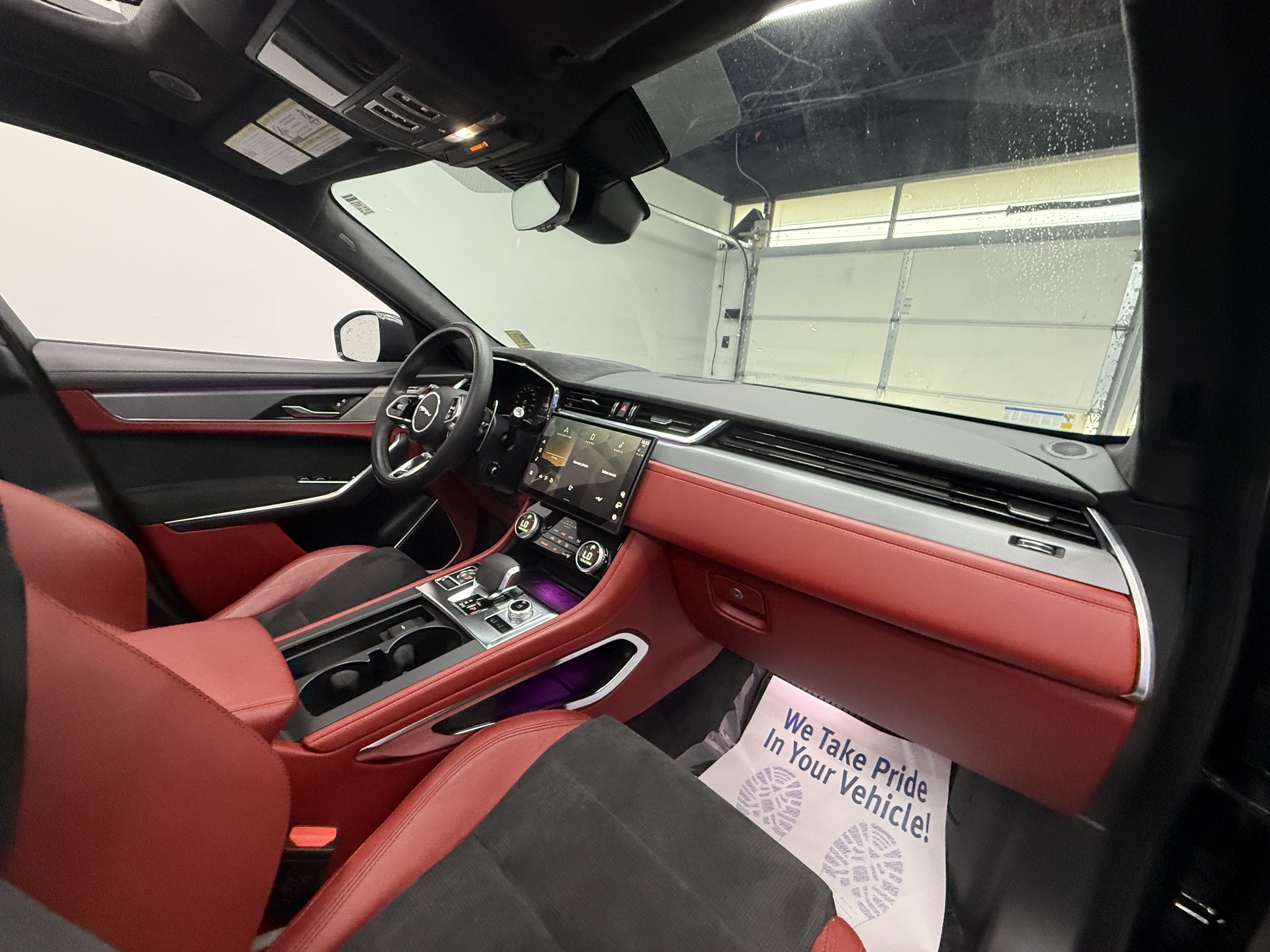 Used 2024 Jaguar F-PACE SVR AWD/4WD image 20