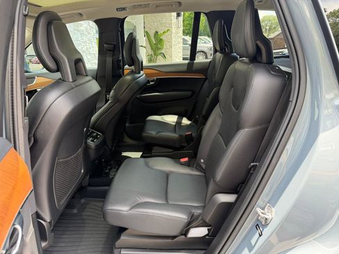 Used 2022 Volvo XC90 T6 Momentum w/ Protection Package Premier AWD/4WD image 39