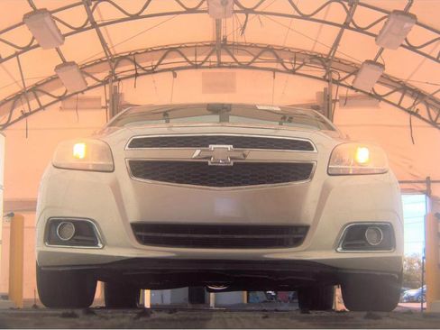 Used 2013 Chevrolet Malibu LT image 3