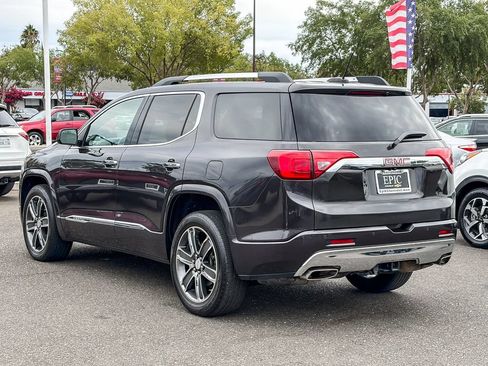 Used 2017 GMC Acadia Denali w/ Technology Package FWD image 2
