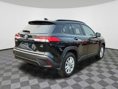 Used 2023 Toyota Corolla Cross LE w/ Moonroof Package AWD/4WD image 4