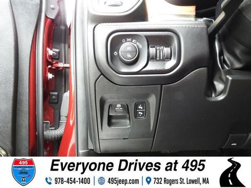 Used 2024 RAM 1500 Limited AWD/4WD image 22