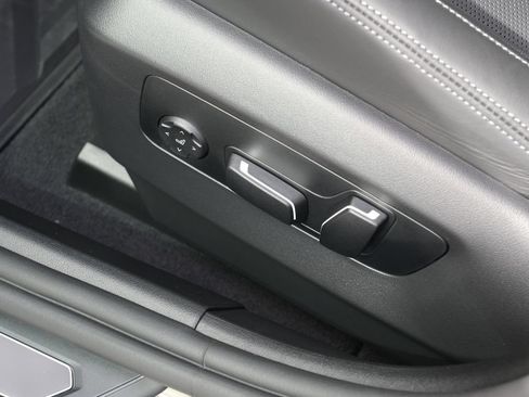 Used 2026 BMW M5 Touring AWD/4WD image 12