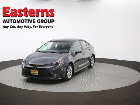 Used 2025 Toyota Corolla LE FWD image 53
