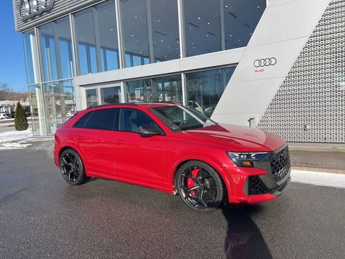 Used 2025 Audi RS Q8 performance image 10